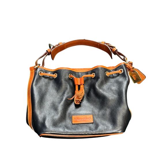 Vintage dooney and Bourke hobo in good condtion - Picture 1 of 8